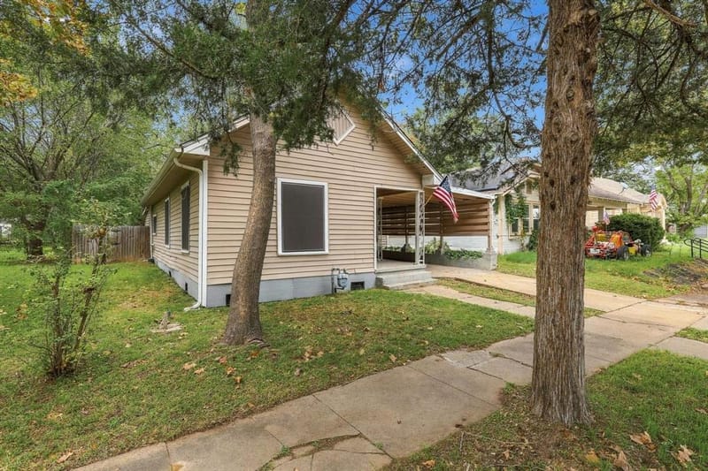 111 W Heron Street, Denison TX 75021 - Photo 29