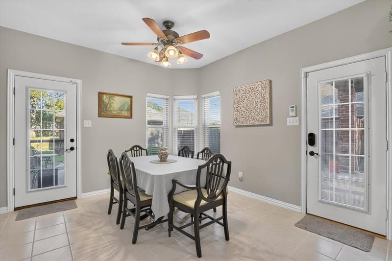 204 Castle Hill Drive, Burleson TX 76028 - Photo 12
