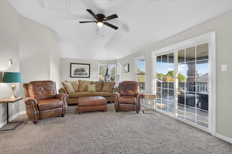 204 Castle Hill Drive, Burleson TX 76028 - Photo 24