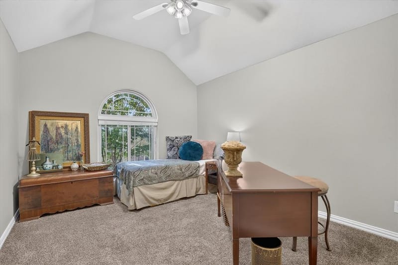 204 Castle Hill Drive, Burleson TX 76028 - Photo 18