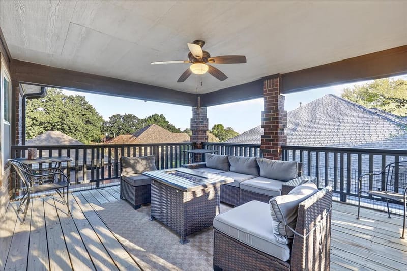 204 Castle Hill Drive, Burleson TX 76028 - Photo 25