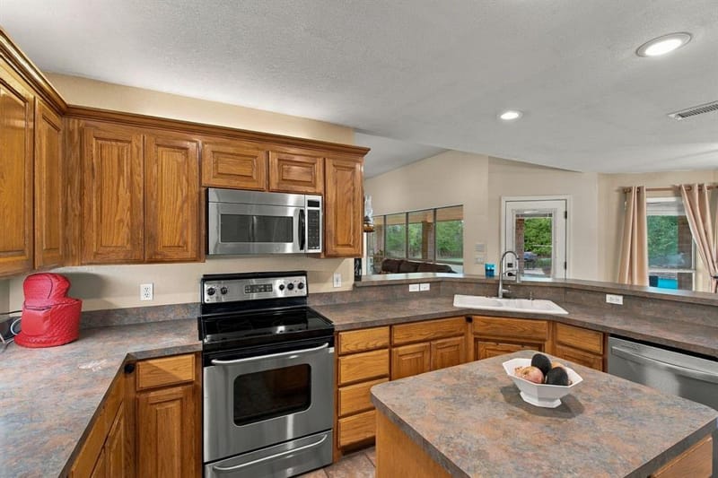 502 Three Skillet Road, Springtown TX 76082 - Photo 23