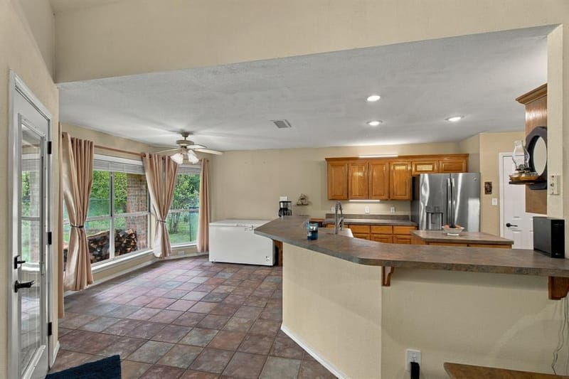 502 Three Skillet Road, Springtown TX 76082 - Photo 17