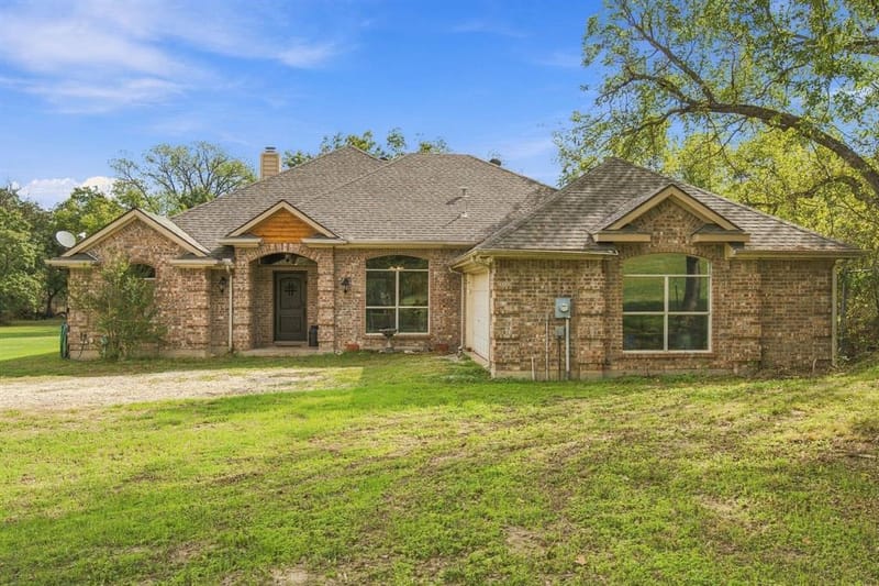 502 Three Skillet Road, Springtown TX 76082 - Photo 7