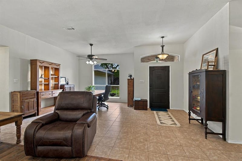 502 Three Skillet Road, Springtown TX 76082 - Photo 10