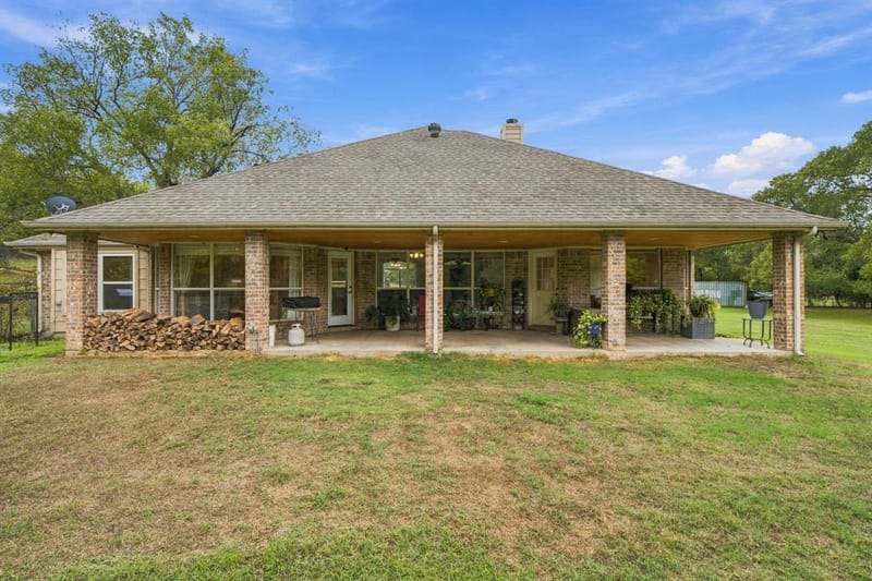 502 Three Skillet Road, Springtown TX 76082 - Photo 39