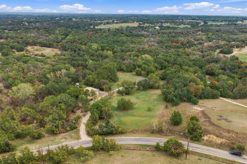 502 Three Skillet Road, Springtown TX 76082 - Photo 4