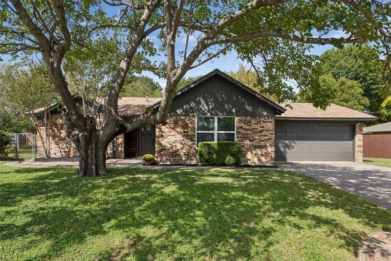 433 Ferenz Avenue, Crowley TX 76036