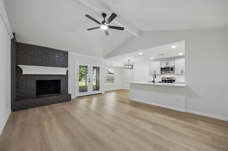 433 Ferenz Avenue, Crowley TX 76036 - Photo 5