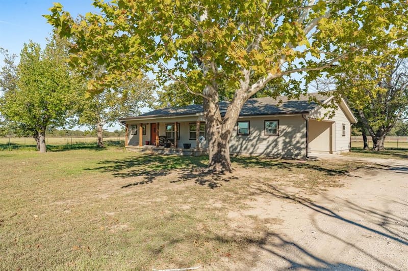 551 County Road 416, Comanche TX 76442