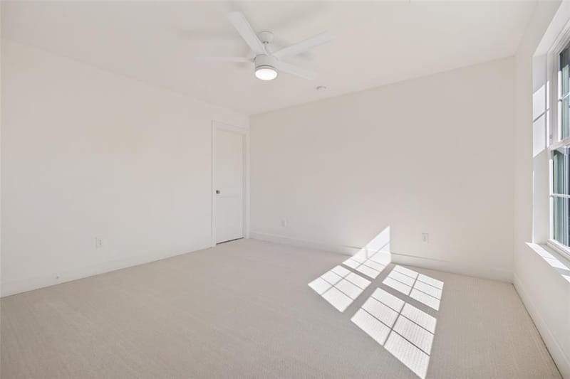10649 Longmeadow Drive, Dallas TX 75238 - Photo 21