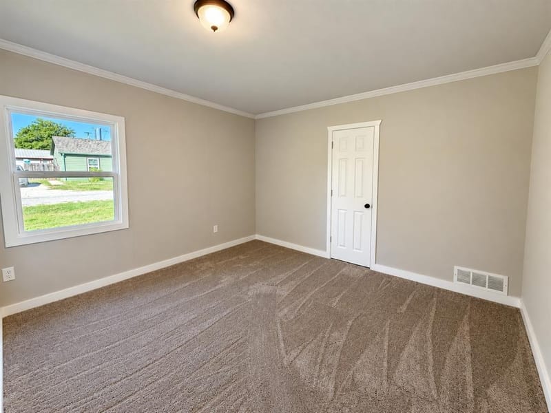401 N Frontage Road, Valley View TX 76272 - Photo 9