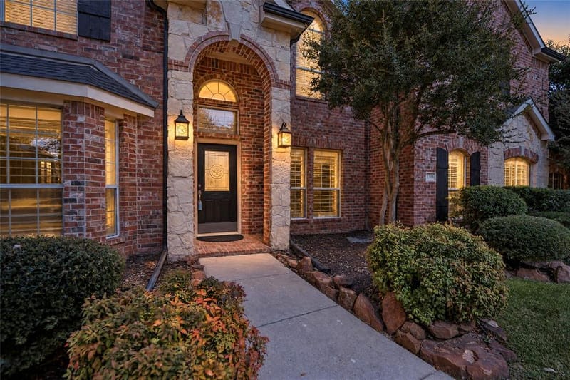 1308 Hazel Green Drive, Frisco TX 75033 - Photo 2