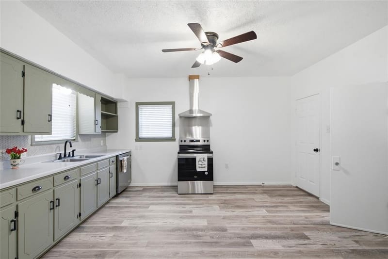 476 E Church Street, Bluff Dale TX 76433 - Photo 13