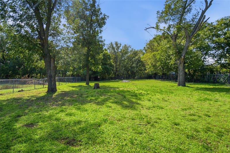 476 E Church Street, Bluff Dale TX 76433 - Photo 5