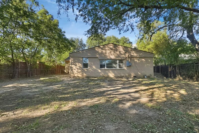 2502 Costa Mesa Drive, Dallas TX 75228 - Photo 36