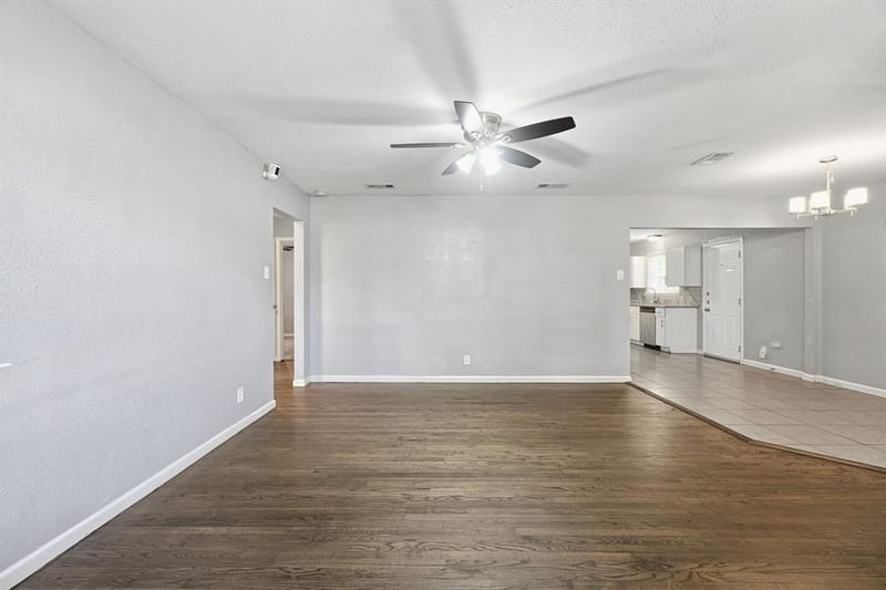 2502 Costa Mesa Drive, Dallas TX 75228 - Photo 9
