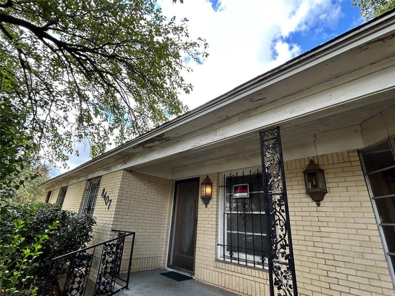 8407 Honeysuckle Lane, Dallas TX 75241 - Photo 22