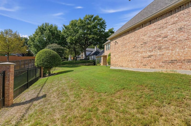 210 Black Walnut Drive, Garland TX 75044 - Photo 6