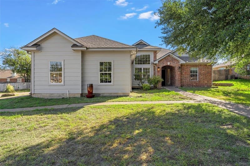 10100 Seville Court, Waco TX 76708