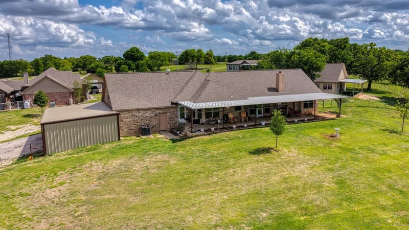 303 Private Road 3365, Boyd TX 76023 - Photo 22
