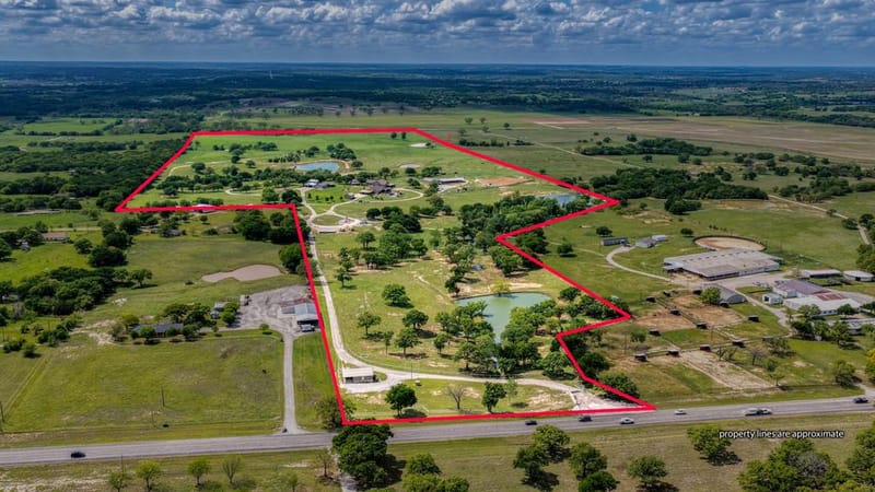 303 Private Road 3365, Boyd TX 76023 - Photo 39