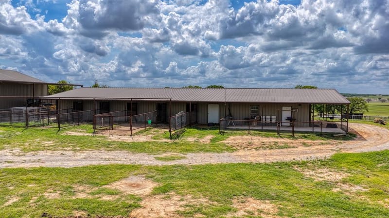 303 Private Road 3365, Boyd TX 76023 - Photo 25