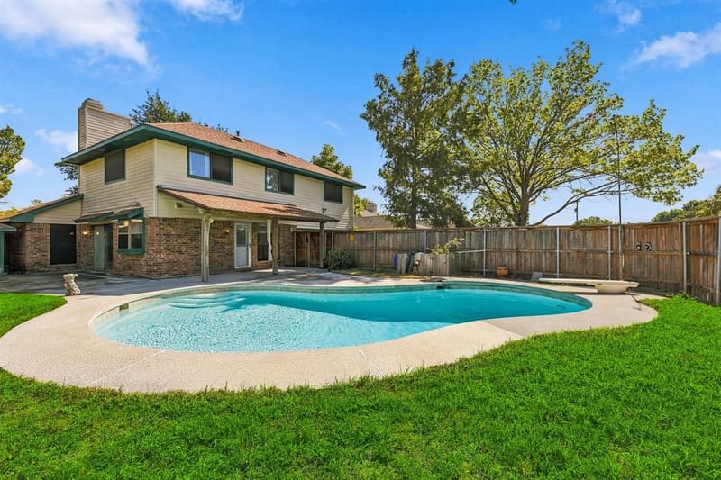 3103 Aspen, Carrollton TX 75007 - Photo 2