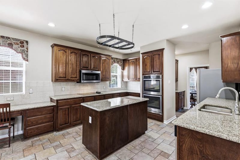 4136 Silverthorne Street, Richardson TX 75082 - Photo 5