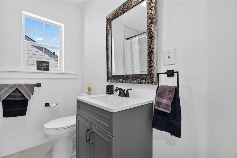 815 E Robert Street, Fort Worth TX 76104 - Photo 15