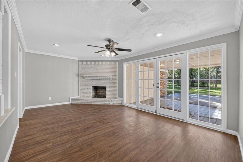 155 Sheffield Drive, Fort Worth TX 76134 - Photo 12
