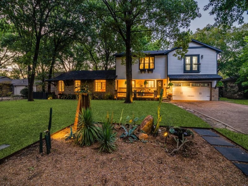 9825 Angora Street, Dallas TX 75218