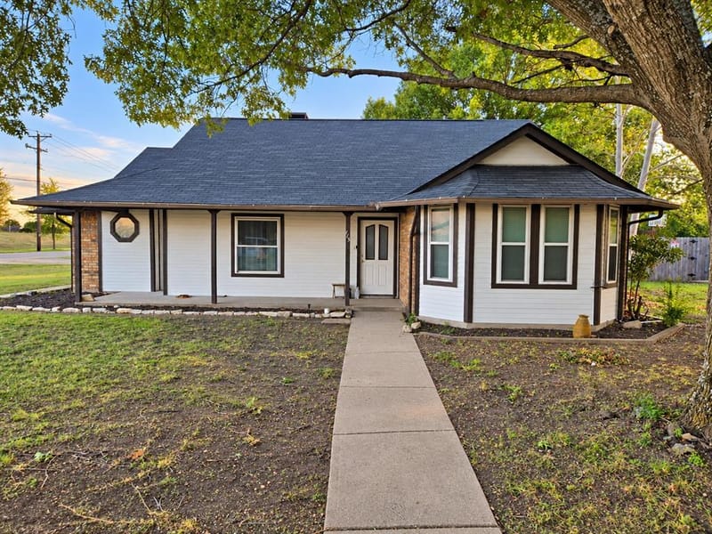 113 Dove Avenue, Red Oak TX 75154