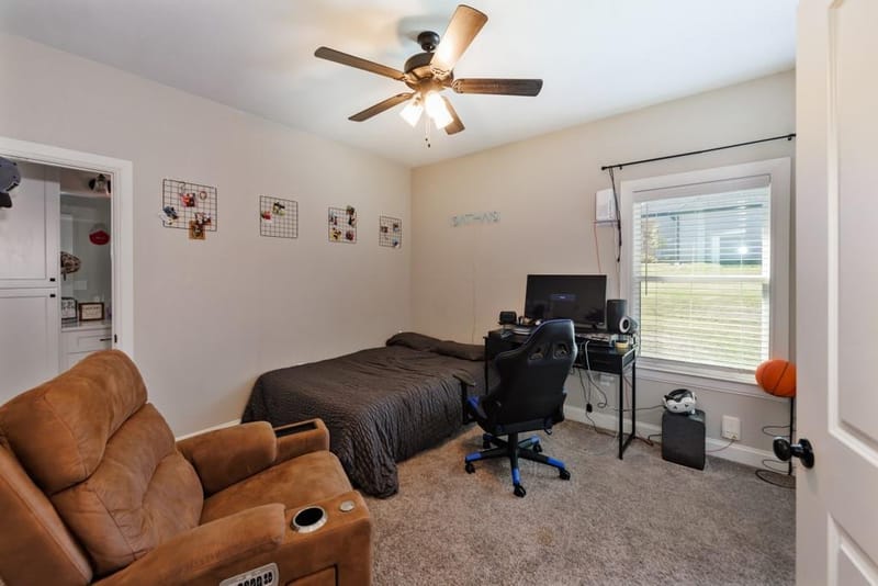 1610 N Mason Street, Bowie TX 76230 - Photo 13