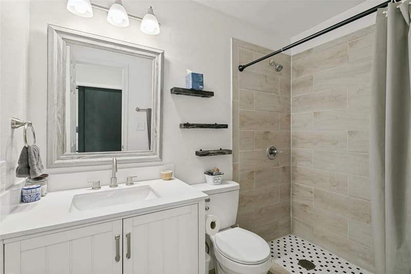 1306 E Lovers Lane, Arlington TX 76010 - Photo 17
