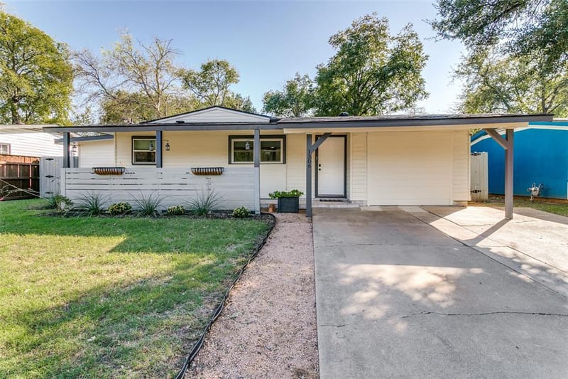 1306 E Lovers Lane, Arlington TX 76010