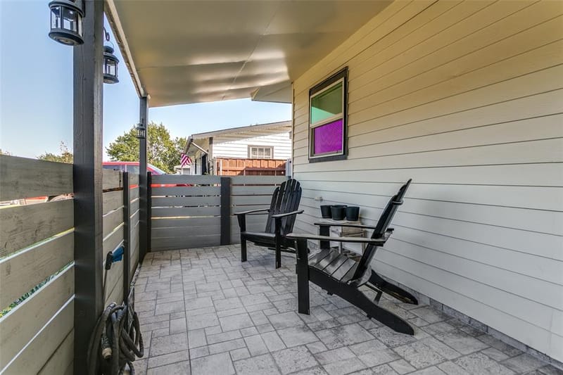 1306 E Lovers Lane, Arlington TX 76010 - Photo 4