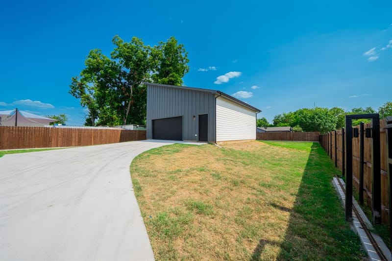 5900 Bertha Lane, Haltom City TX 76117 - Photo 25