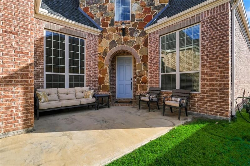 8900 Scarlet Trail, Lantana TX 76226 - Photo 10