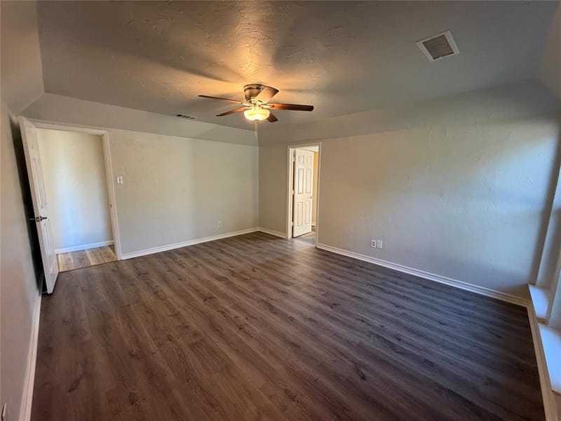 5700 Bermuda Drive, North Richland Hills TX 76180 - Photo 13