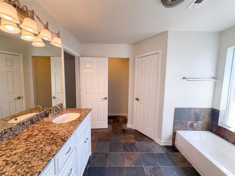 5700 Bermuda Drive, North Richland Hills TX 76180 - Photo 15