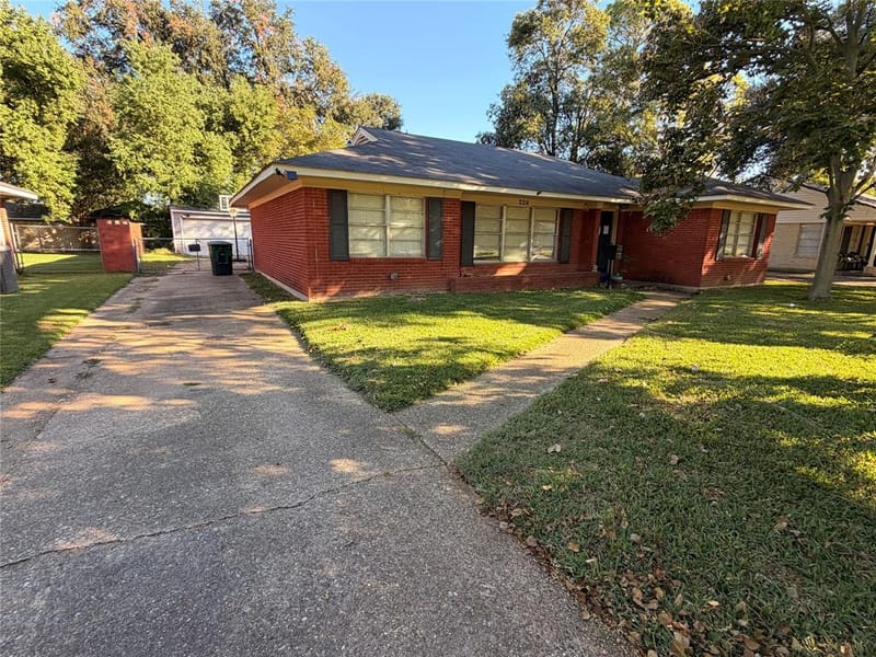 220 Bruce Avenue, Shreveport LA 71105 - Photo 3