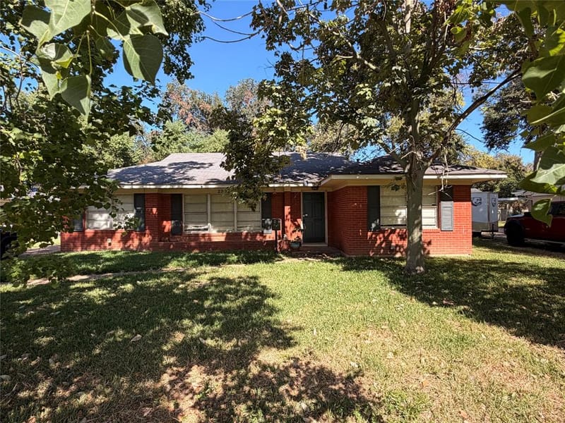 220 Bruce Avenue, Shreveport LA 71105