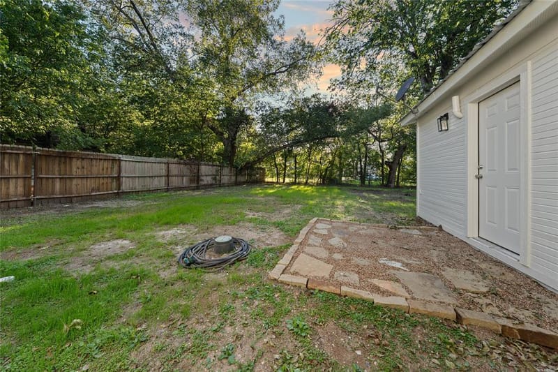 307 Avenue D, Clifton TX 76634 - Photo 17