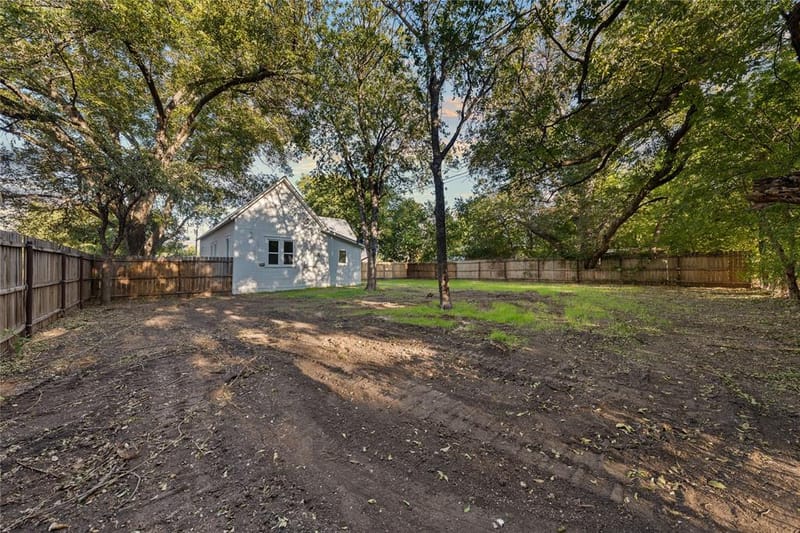 307 Avenue D, Clifton TX 76634 - Photo 38
