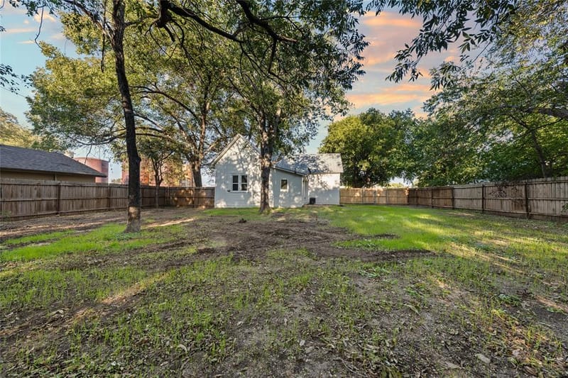 307 Avenue D, Clifton TX 76634 - Photo 15