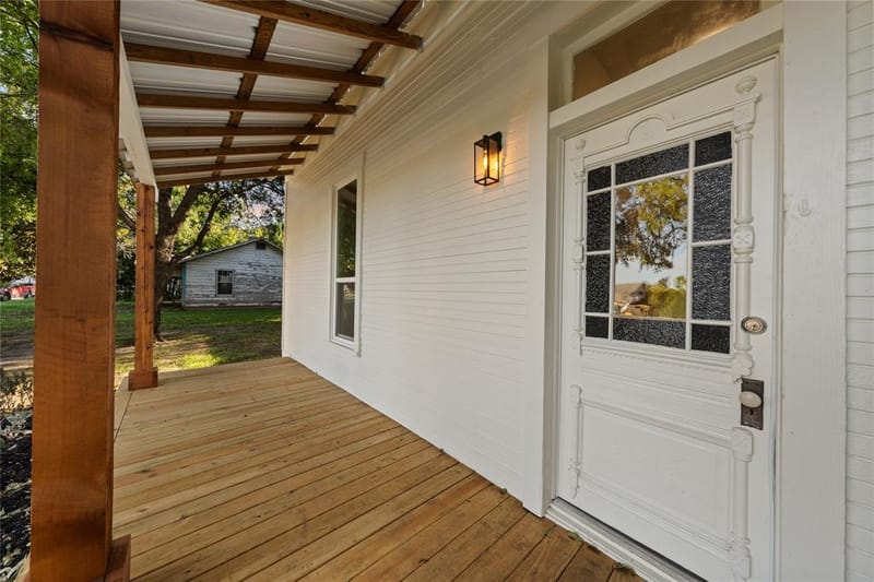 307 Avenue D, Clifton TX 76634 - Photo 11