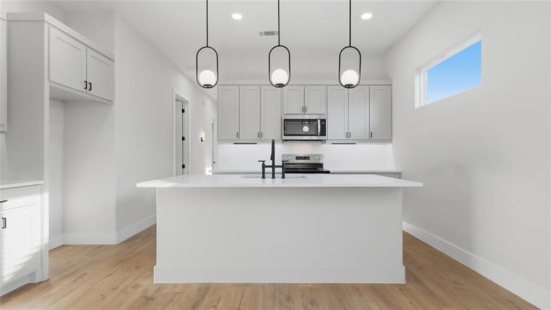 2816 Marburg Street, Dallas TX 75215 - Photo 7