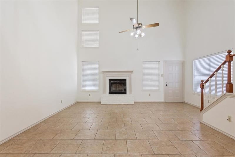 125 Pleasant Grove Lane, Waco TX 76712 - Photo 2