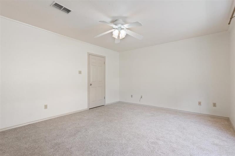 125 Pleasant Grove Lane, Waco TX 76712 - Photo 13